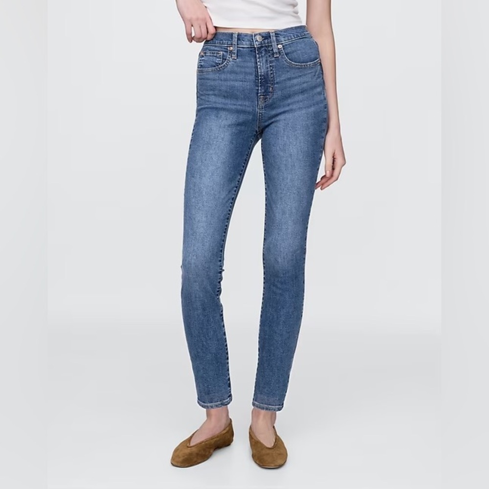 GAP Women's True Skinny High Rise Jeans in Medium Indigo size 27